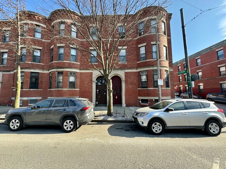 Building Photo - 872 Huntington Ave