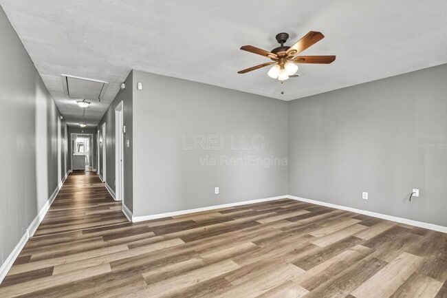 Building Photo - 2931 Virginia Ave