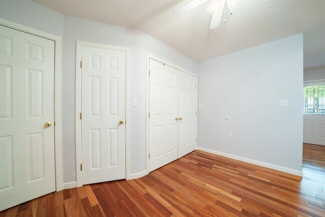 Building Photo - 1403 Broadmoor Dr
