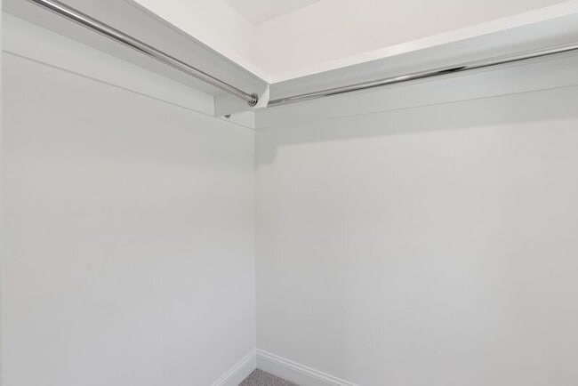 Building Photo - 2 Hoxton Ln