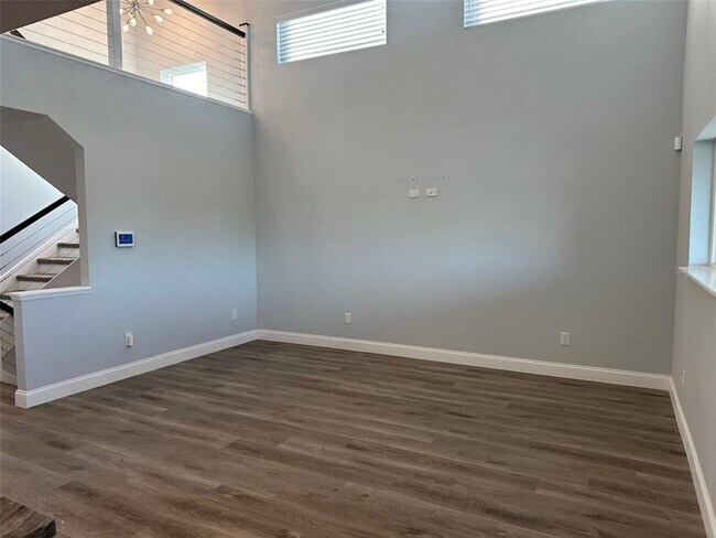 Building Photo - 7119 Fair Ln