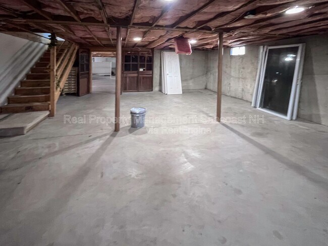 Building Photo - 43 Adams Way