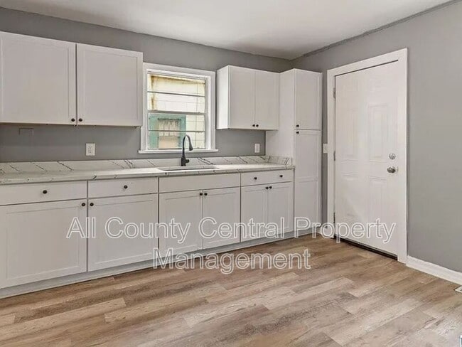 Building Photo - 1468 Pike Rd