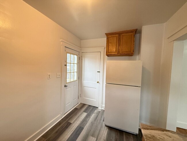 Building Photo - Recently Remodeled 2-Bedroom Single-Family Home with Garage Access