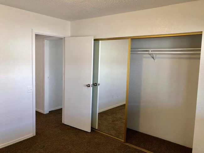 Building Photo - 1435 Church Dr