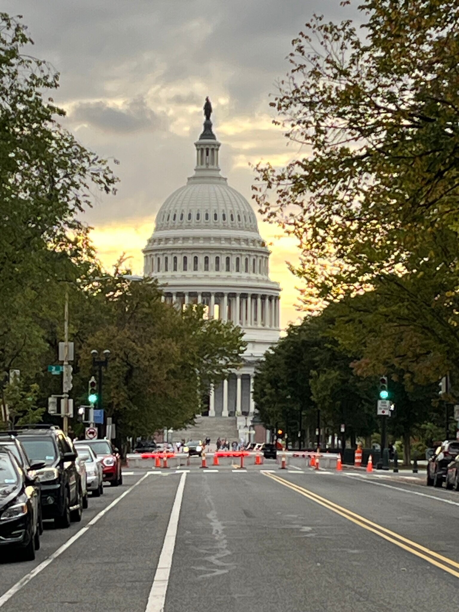 Building Photo - 504 E St NE