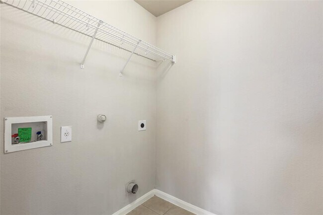 Building Photo - 335 Hidden Brook Ln