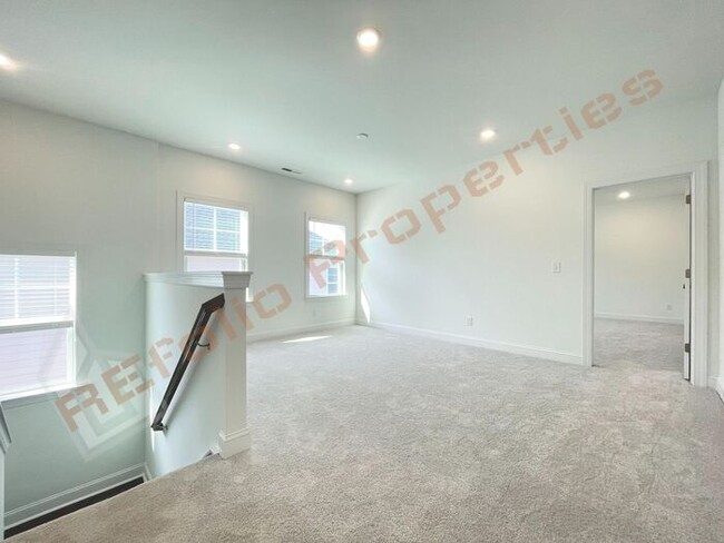 Building Photo - Beautiful Brand New 4 Bedroom, 3 Bathroom ...