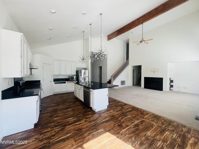 Building Photo - 513 Cypress Point Dr