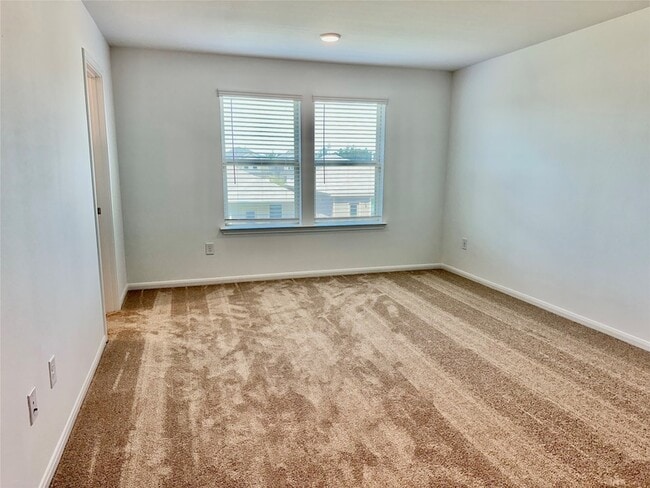 Building Photo - 16530 Pine Arrow Dr