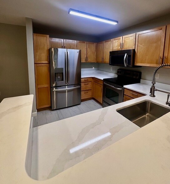 Building Photo - 1505 Cadfel Ct