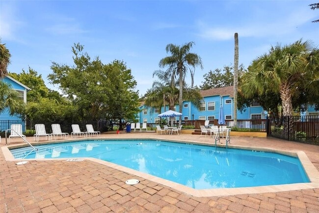 Building Photo - 2723 N Poinciana Blvd