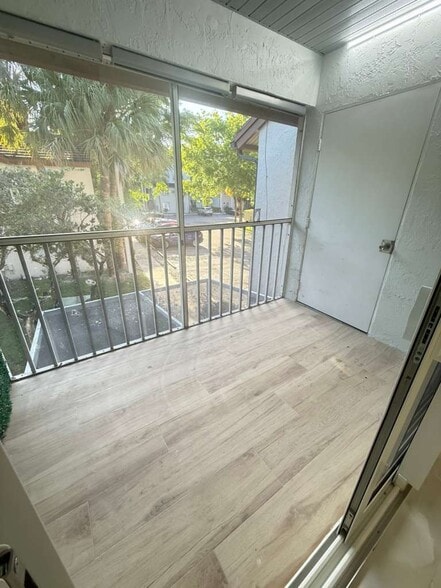 Building Photo - 9307 SW 138th Pl