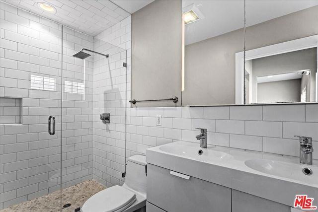 Building Photo - 6955 Trolleyway S