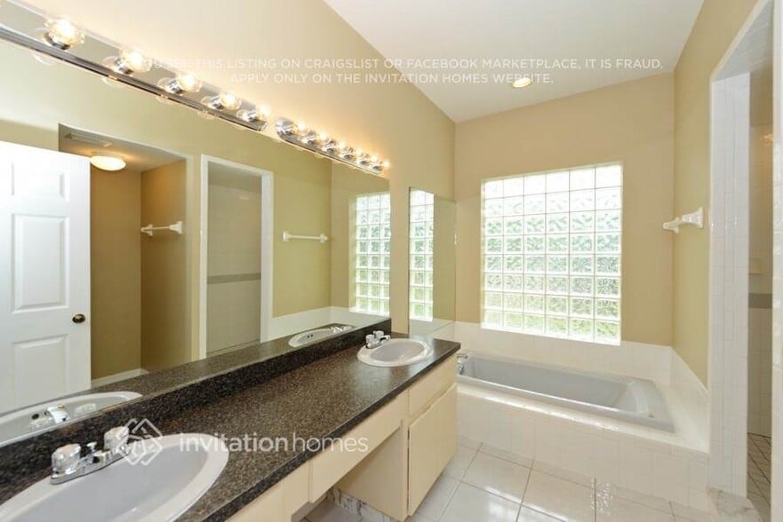 Building Photo - 540 Vista Trail Ct