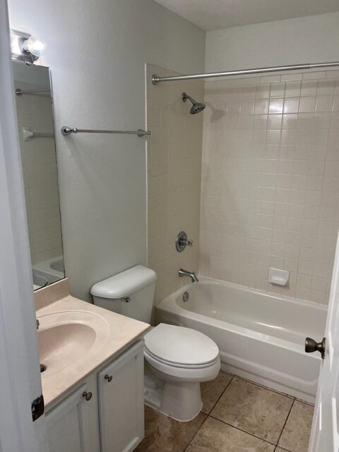 Building Photo - 200 Sandestin Ln