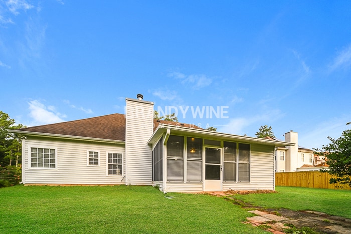 Building Photo - 6366 Wellesley Dr