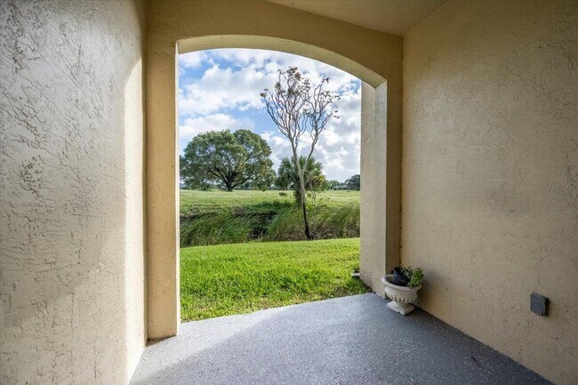Building Photo - 2060 Greenview Shores Blvd