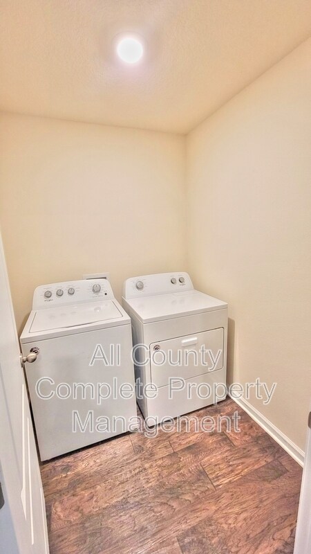 Building Photo - 121 Aveiro Wy