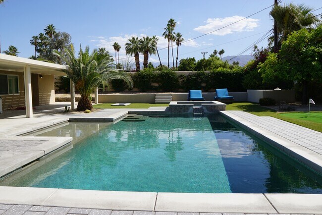 Building Photo - 45945 Verba Santa Dr