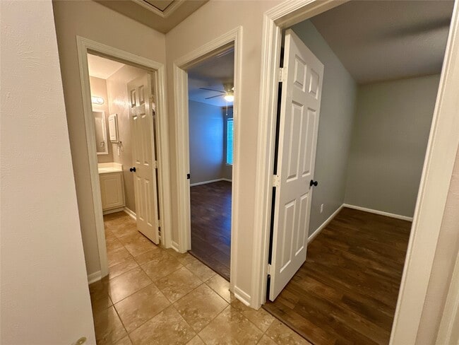 Building Photo - 18410 Cypress Meade Ln