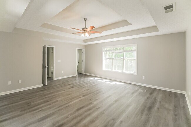 Building Photo - 330 Derby Dr