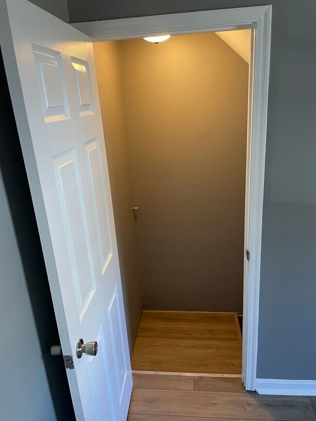 Building Photo - 59 Bustetter Dr