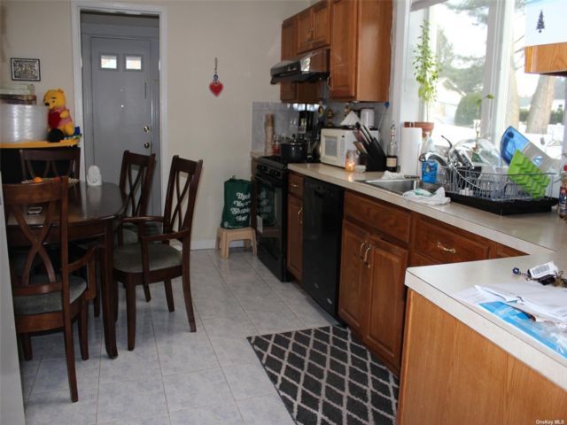 Building Photo - 83 Catherine Ave