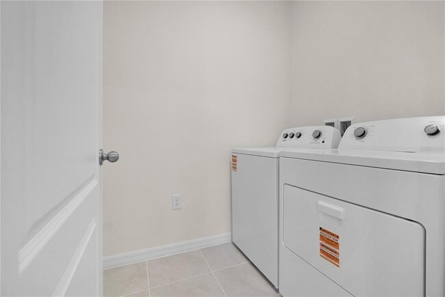 Building Photo - 3046 Tobago Dr