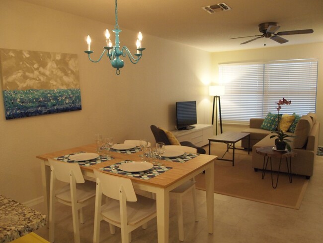 Building Photo - ** EMERALD WOODS ** 2-BED\2-BATH FIRST FLO...