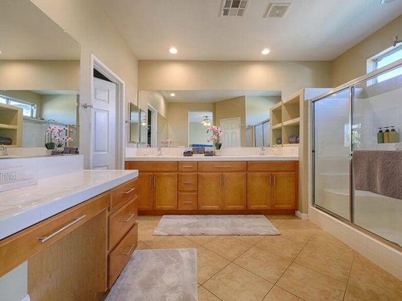 Building Photo - 80596 Key Largo Dr