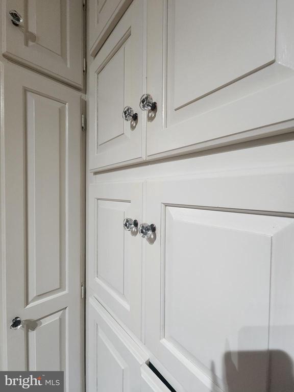 Building Photo - 23 E Wheeling St