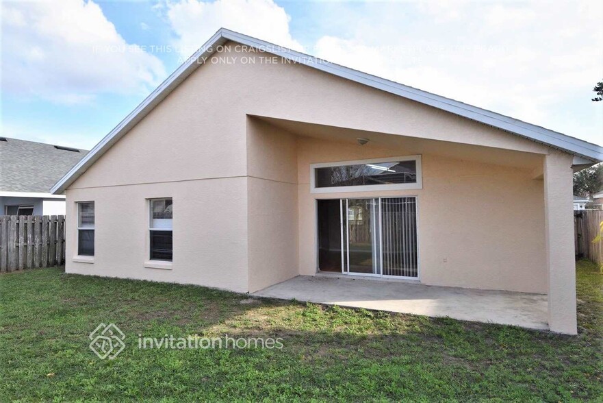 Building Photo - 713 Lady Diana Dr