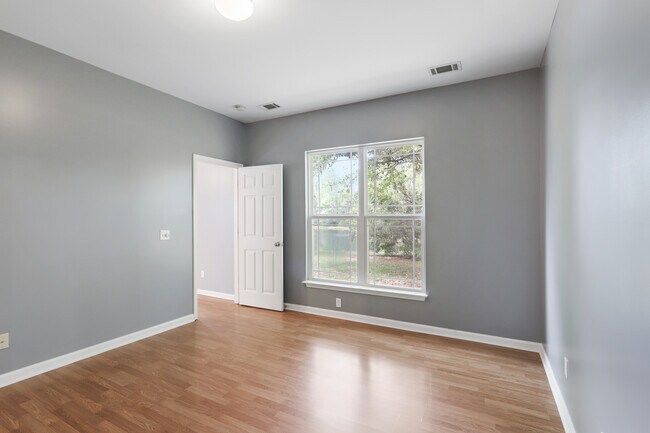 Building Photo - 46 Isle Of Palms W