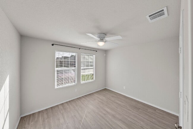 Building Photo - Stylish One Story Living with Modern Upgrades and Resort Style Amenities