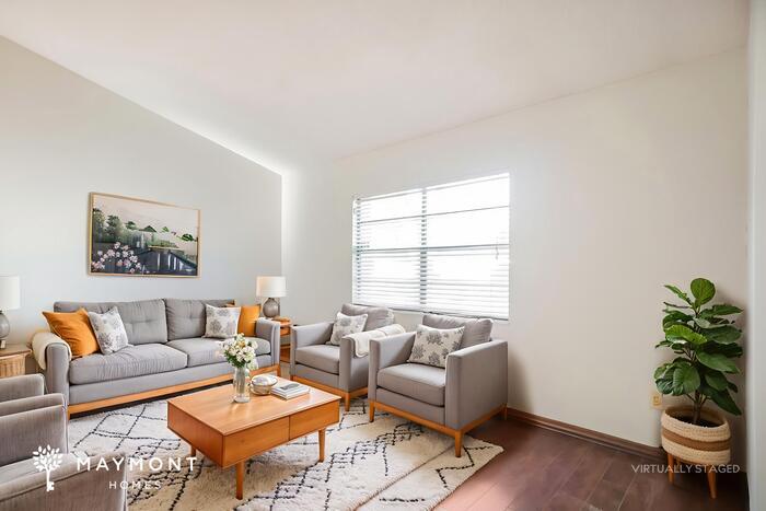 Building Photo - 715 Gilda Dr