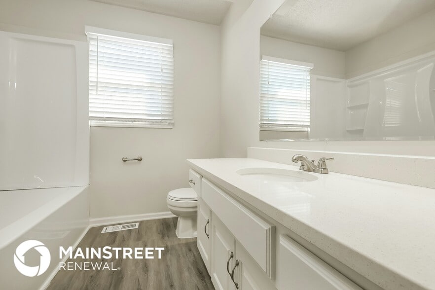 Building Photo - 7821 Woodstone Ln