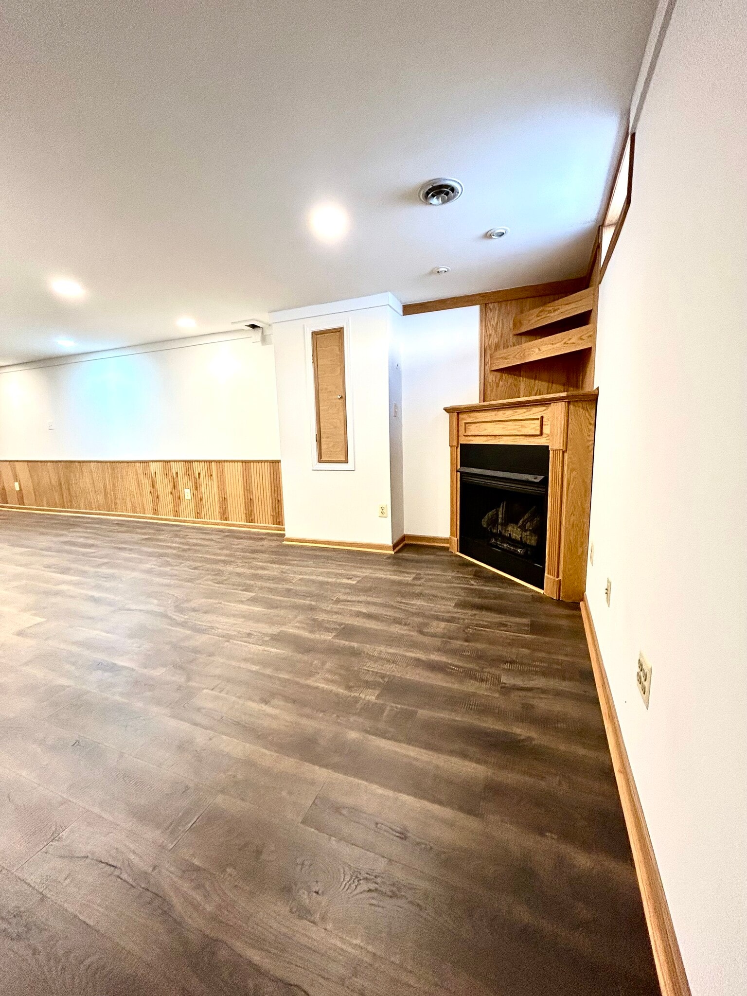 Building Photo - 6348 Torrence St