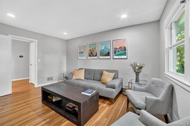 Building Photo - 20 Summit Terrace