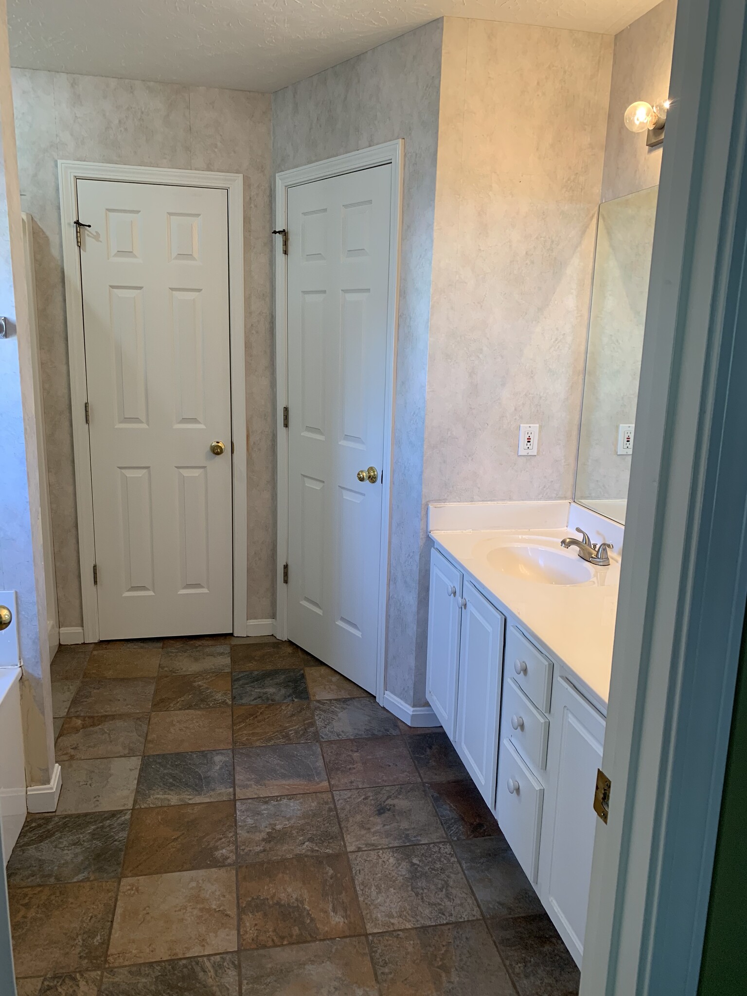 Building Photo - 4201 Bridlepath Pl