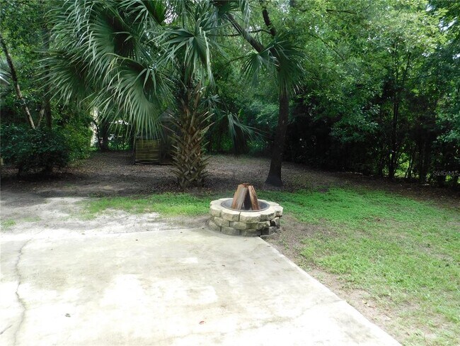 Building Photo - 118 NW 35th Ter