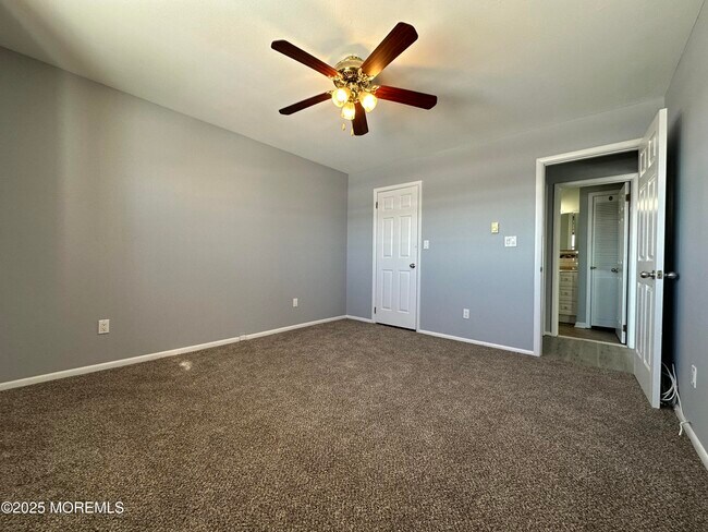 Building Photo - 1501 Ocean Ave N