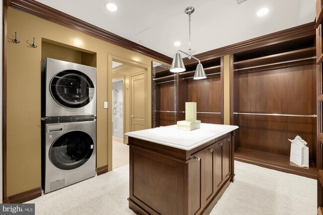 Building Photo - 622 Ponte Villas N