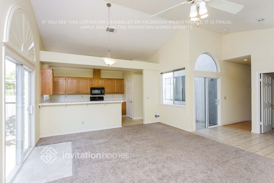 Building Photo - 1445 Tillman St