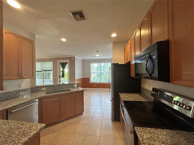 Building Photo - 2549 Twain Dr