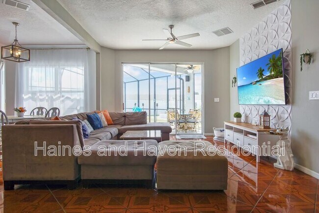 Building Photo - 403 Corvina Dr