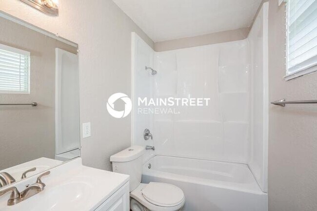 Building Photo - 3 Bedroom Pet-Friendly Home in Venice, FL ...