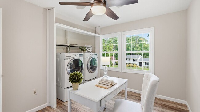 Building Photo - Newly Renovated 5 Bedroom Home With Country Porch!
