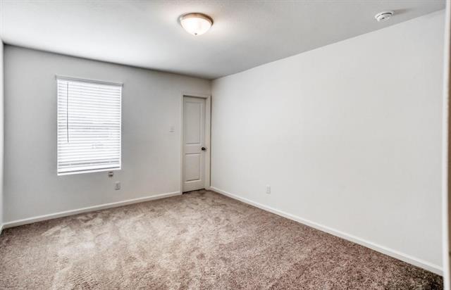 Building Photo - 720 Holly St