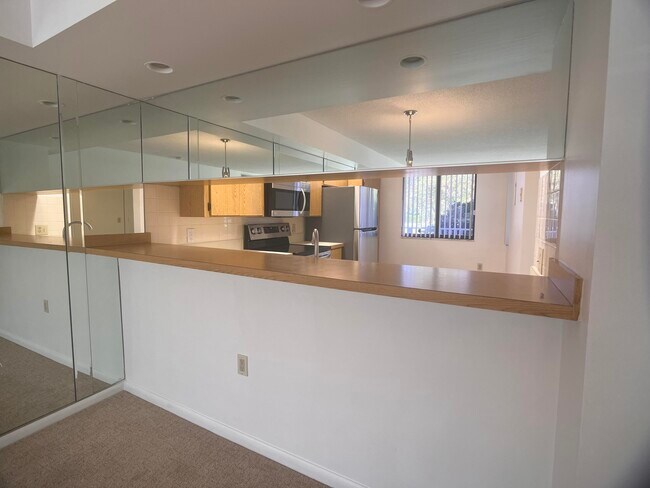 Building Photo - 2581 Village Blvd